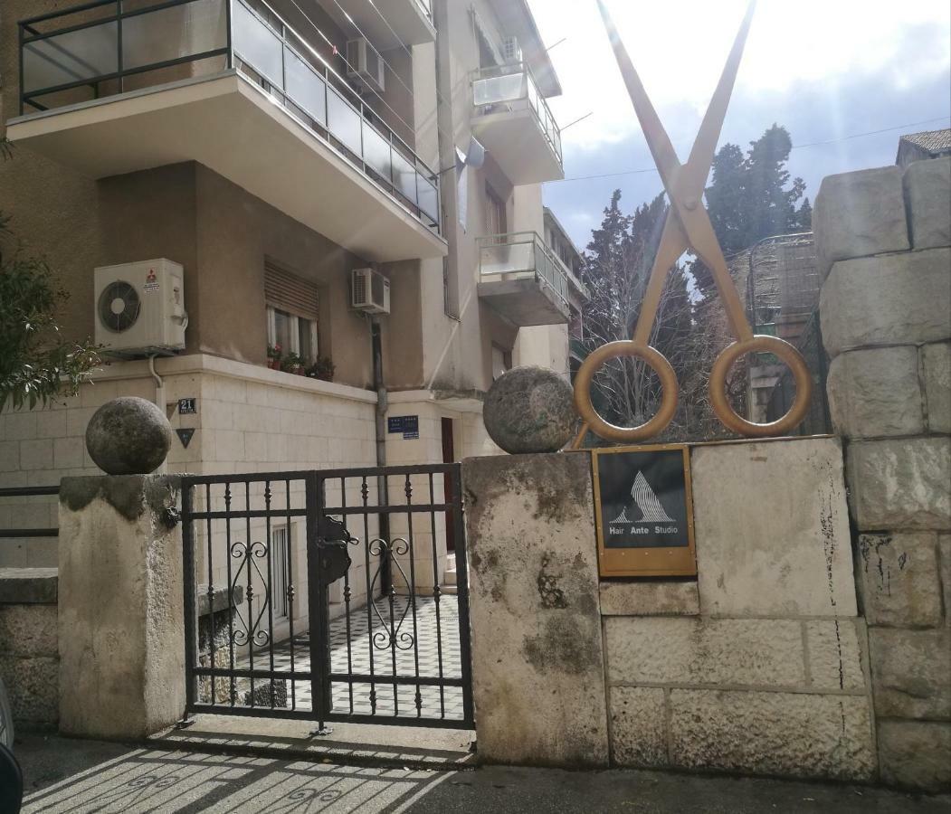 Cozy Apartment Mihaela With Balcony, Near Park Marjan & Old Town - Quiet Neighborhood Сплит Экстерьер фото